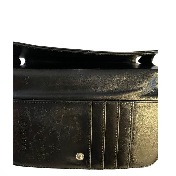 Caseen Cat Black and White Wristlet - Picture 4 of 4